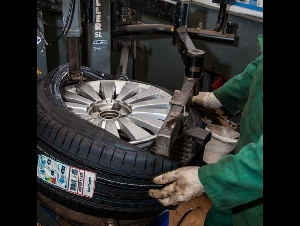 FastFit Tyre express-Dubai-Al Rajhan